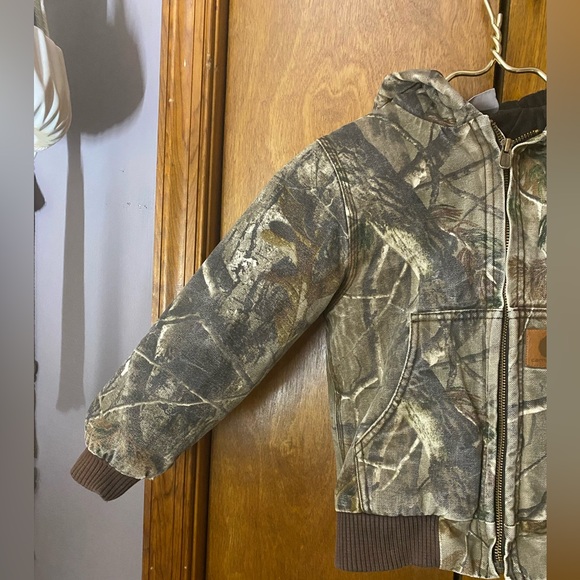 Carhartt coat - Picture 3 of 13